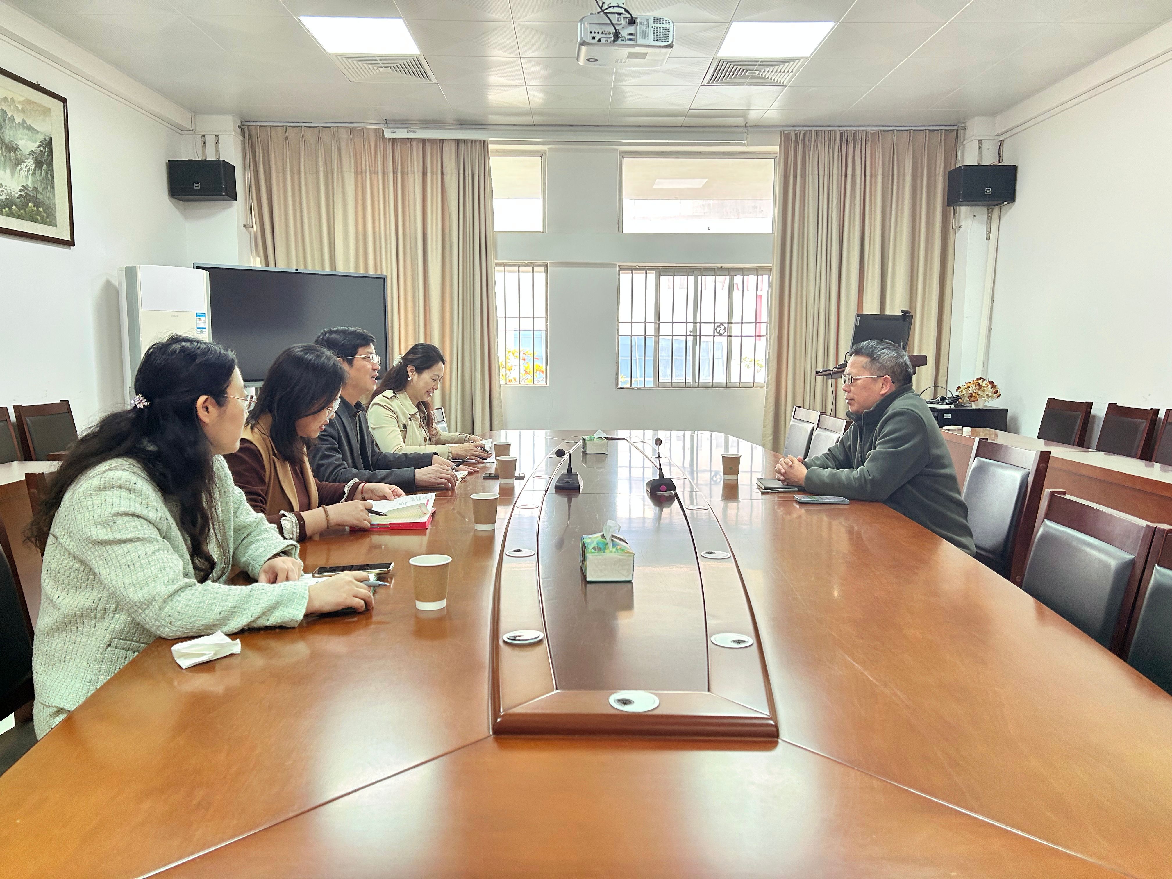 胡文涛副董事长调研bevictor伟德， 确保新学期各项工作开好局起好步